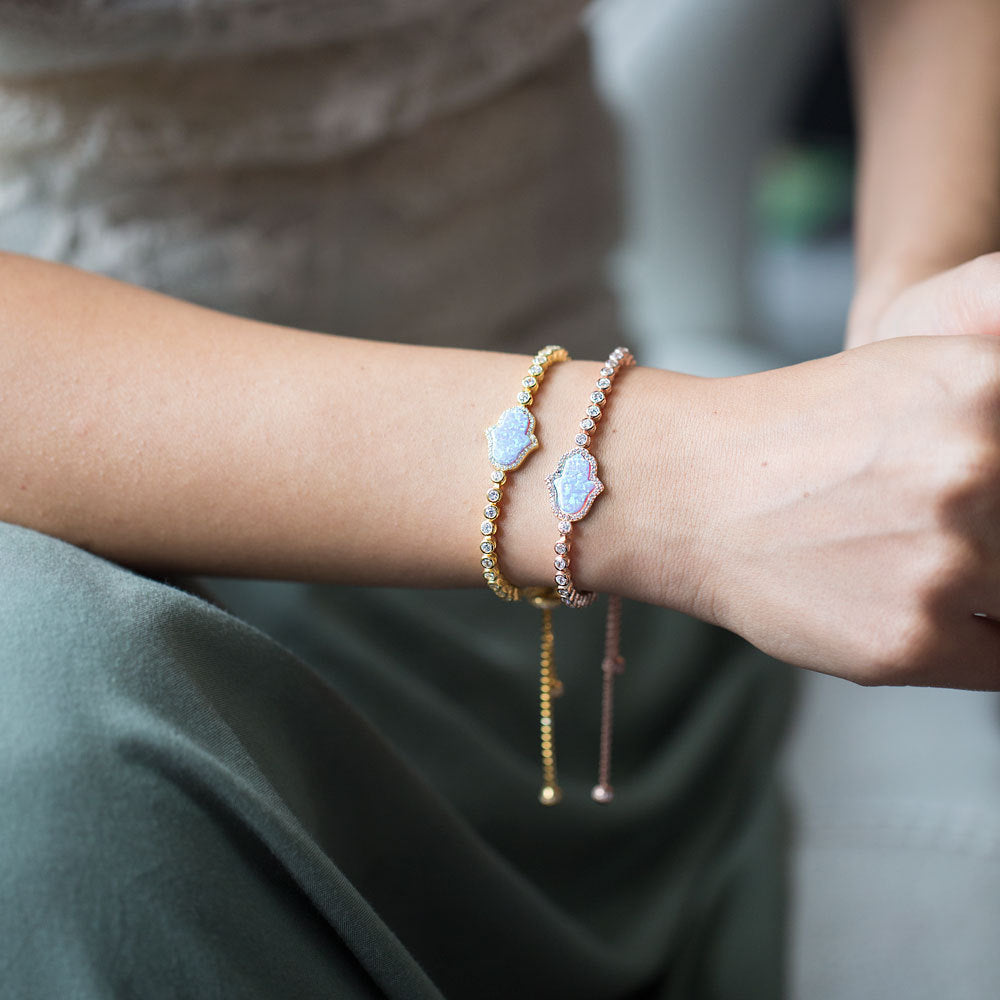 Bracelet Main de Fatma en nacre bleue