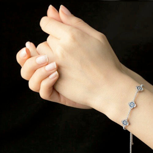 Bracelet avec trèfles evil eye en saphir